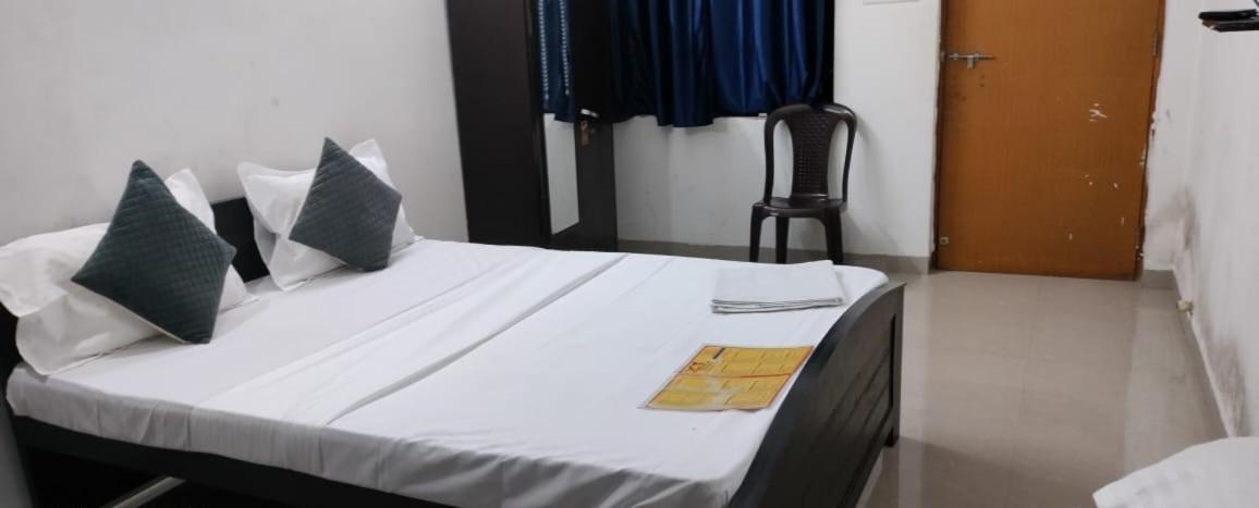 Hotel Explorer Calangute Exterior photo